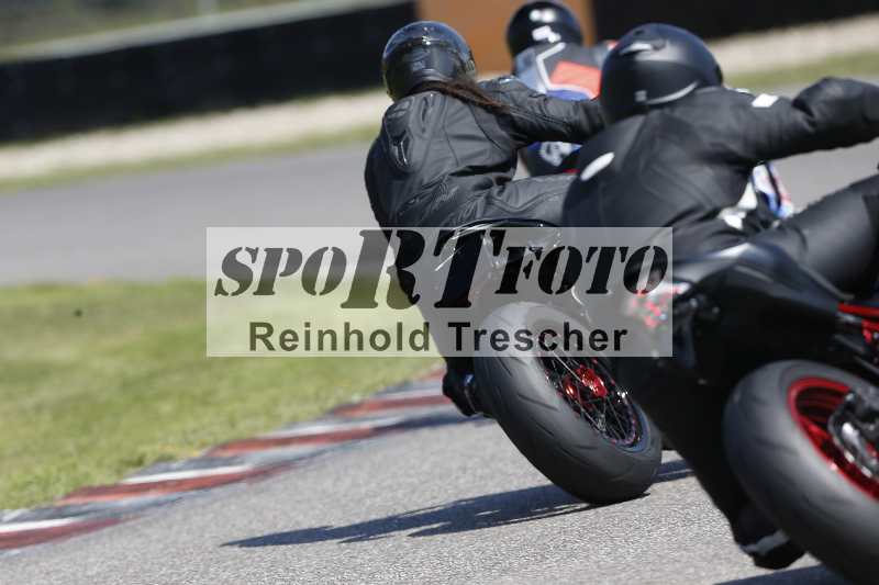 /44 09.08.2025 Plüss Moto Sport ADR/Einsteiger/unklar backside